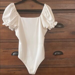 Show Me Your MuMu White Puff Sleeve Bodysuit